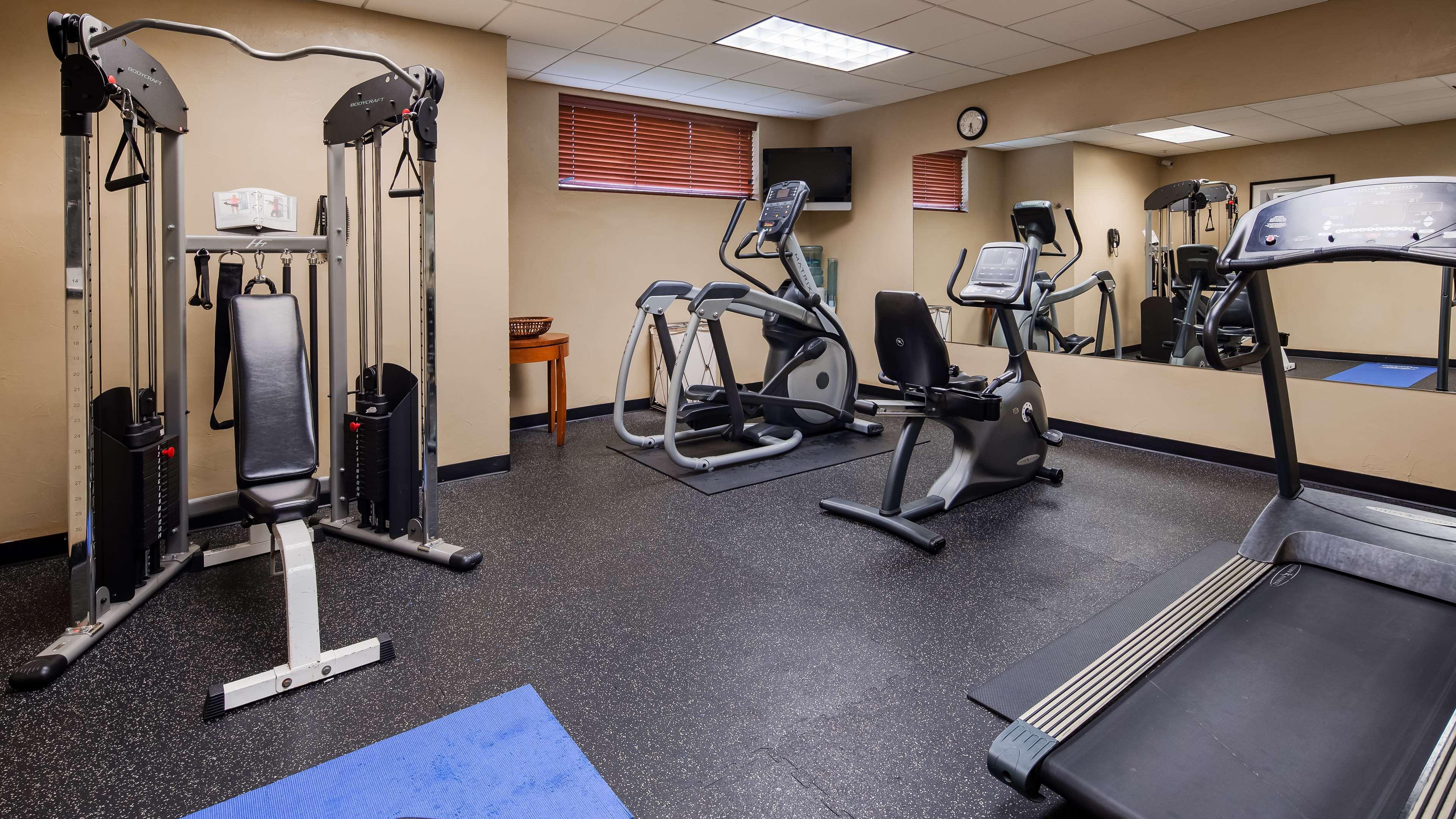 Kenwood Best Western Plus Hannaford Inn & Suites מראה חיצוני תמונה